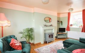 12 Brynffynnon